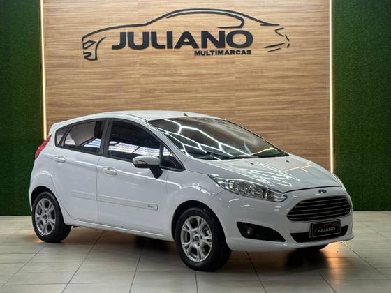 FORD FIESTA 1.5 SE HATCH 16V FLEX 4P MANUAL FORD FIESTA 1.5 SE HATCH 16V FLEX 4P MANUAL